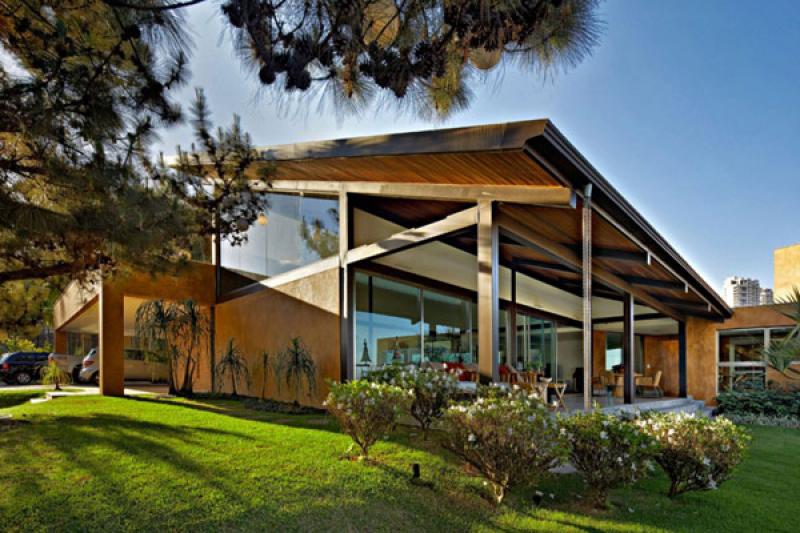 อพาร์ทเม้นแบบ ที่สมบูรณ์แบบระหว่างศิลปะและการออกแบบร่วมสมัยในบราซิล