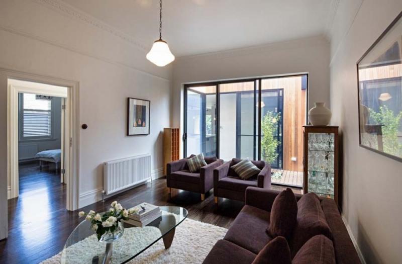 บ้านเก่า ลุคใหม่ต่อเติมเป็นบ้านโมเดิร์น