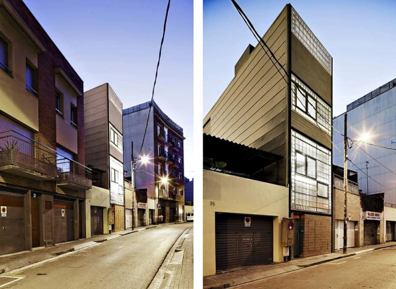 บ้านทาวน์เฮ้าส์หน้าแคบ 12 ฟุต โปร่งโล่งมองเห็นความโปร่ง