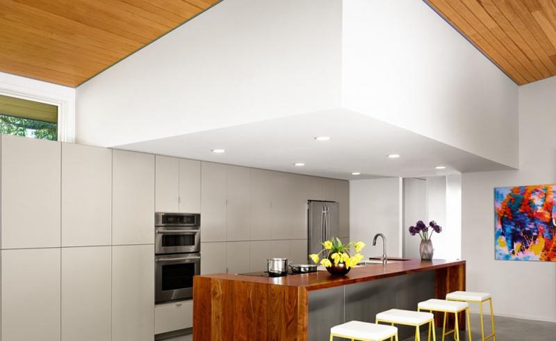 บ้านชั้นเดียวสวย ริมทะเลสาบ กับสถาปัตยกรรรมดั้งเดิมในแบบ dogtrot style