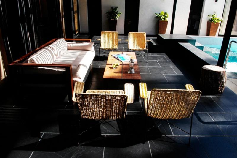 บ้านสวยร่วมสมัยท่ามกลางบรรยากาศที่รายล้อมไว้ด้วยธรรมชาติในอุรุกวัย