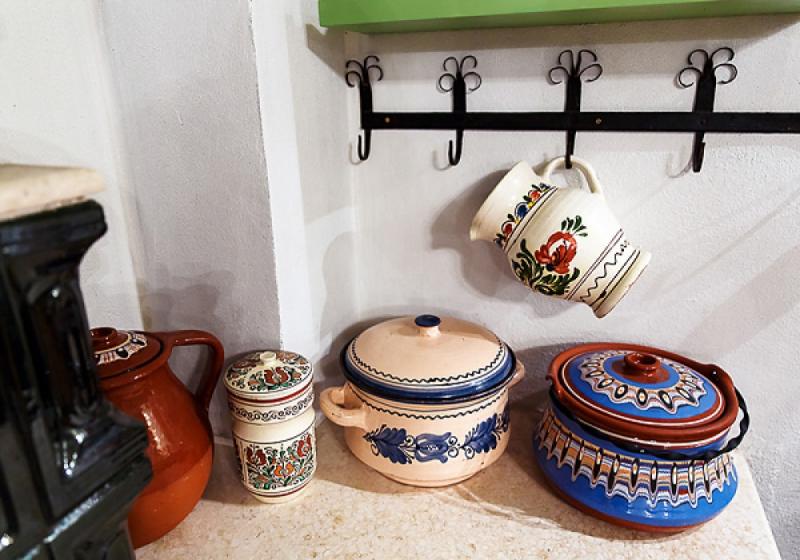 บ้าน สีสันสไตล์โรมาเนียน คัลเลอร์ฟูล