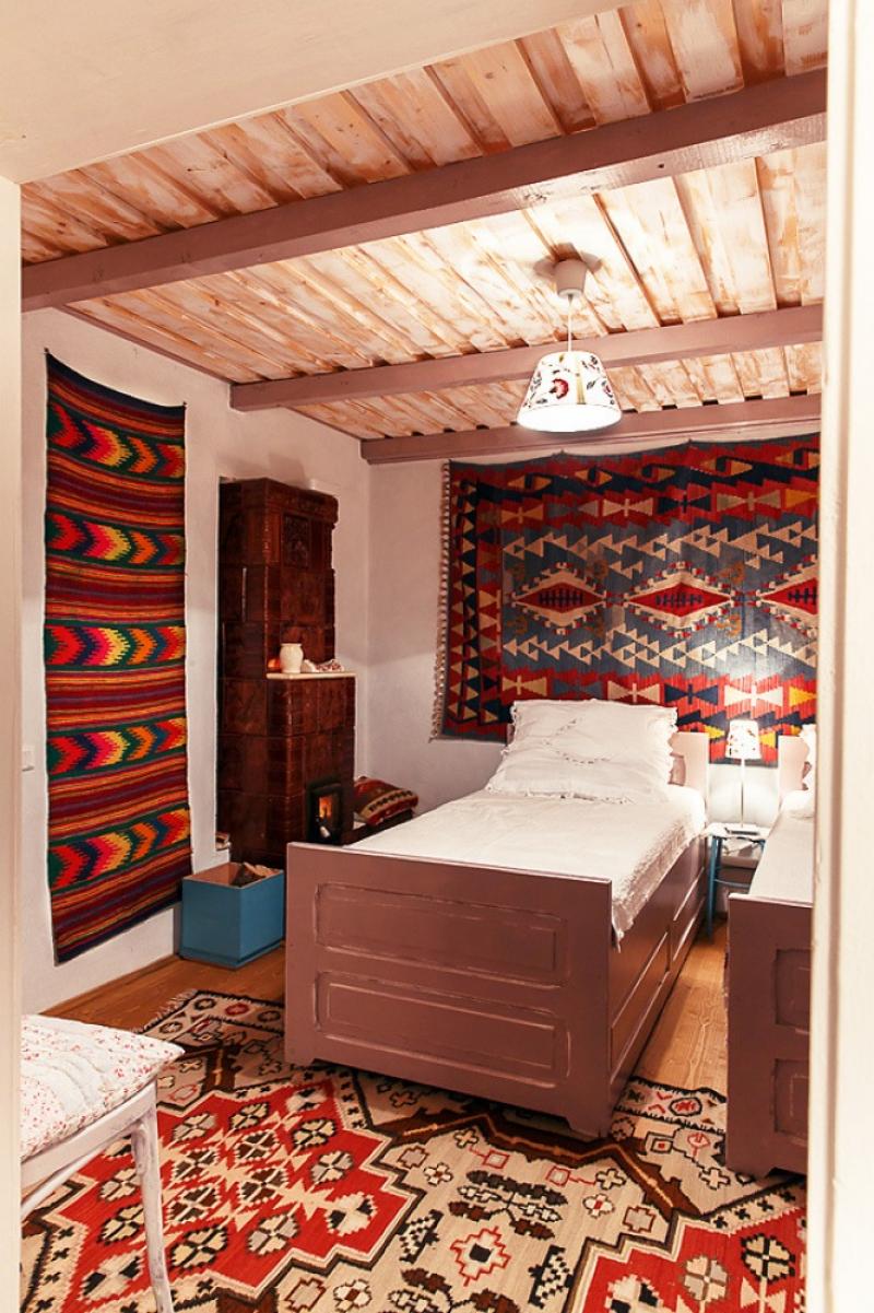 บ้าน สีสันสไตล์โรมาเนียน คัลเลอร์ฟูล