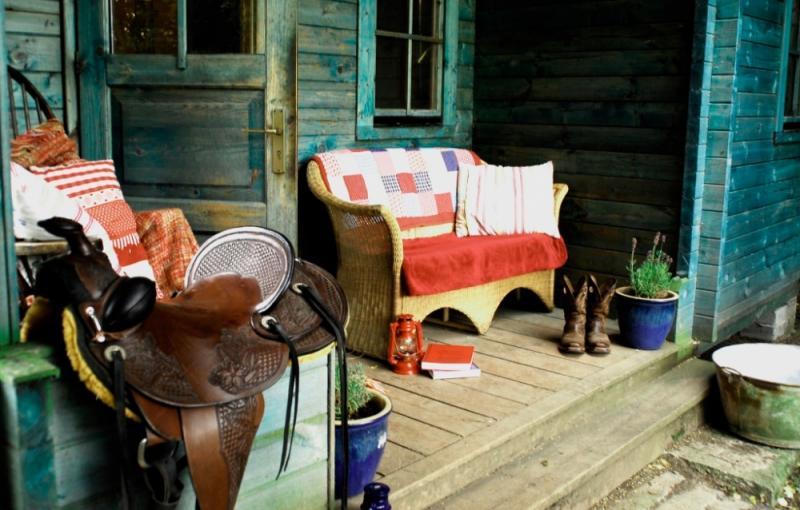 บ้านไม้ กระท่อมไม้หลังเล็กน่ารักและอบอุ่น