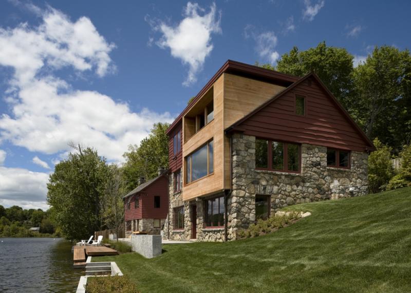 บ้านสไตล์คอทเทจ บรรยากาศสุดชิลริมทะเลสาบส่วนตัว