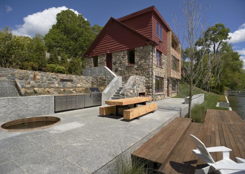 บ้านสไตล์คอทเทจ บรรยากาศสุดชิลริมทะเลสาบส่วนตัว