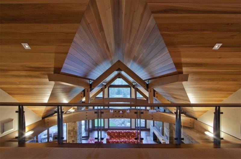 บ้านไม้สุดหรูสไตล์รีสอร์ท พร้อมฉากธรรมชาติอันงดงาม