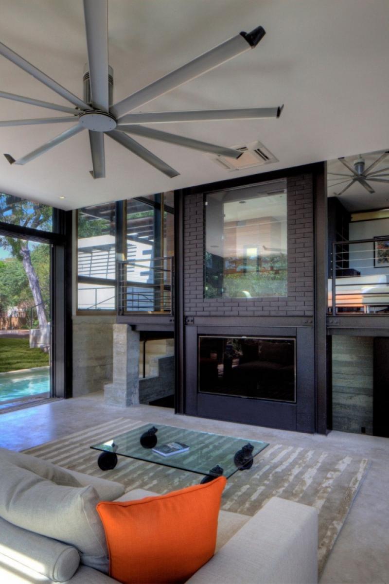 บ้านหลังใหญ่ร่วมสมัย บรรยากาศแสนผ่อนคลาย ใส่ใจโลกสีเขียว