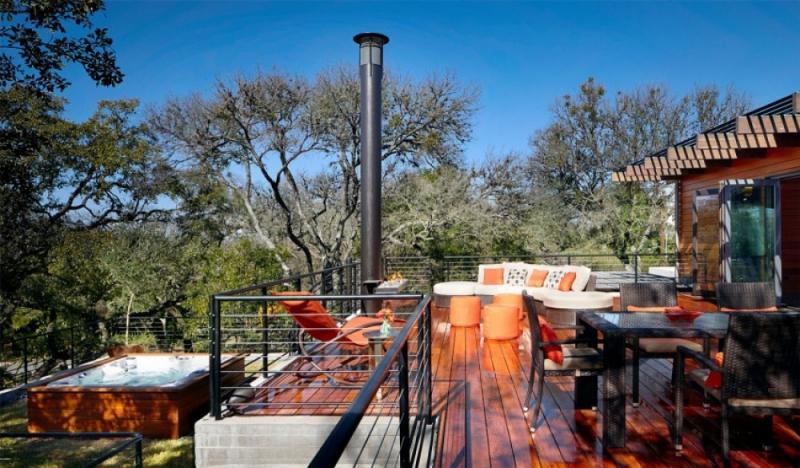 บ้านหลังใหญ่ร่วมสมัย บรรยากาศแสนผ่อนคลาย ใส่ใจโลกสีเขียว