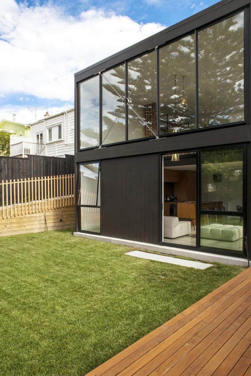 แบบบ้าน 2 อารมณ์ แบบเรียบๆ น่าสบายต่างสไตล์แสนน่าอยู่