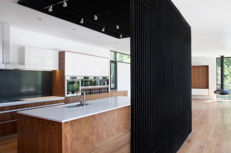 บ้านของนักฟิสิกส์ สไตล์โมเดิร์น