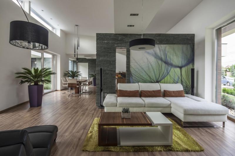 บ้านสวยสำหรับสมาชิก 4 คน ท่ามกลางสนามหญ้าสวยและมุมนั่งเล่นสุดชิวในฮังการี