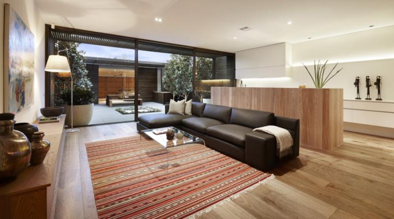 บ้านระแนง ไม้แบบร่วมสมัย ในเมืองบริงตัน