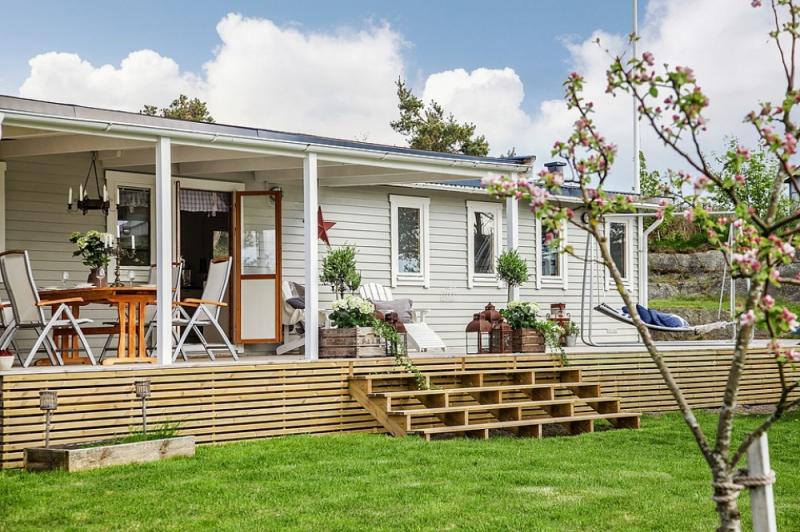 บ้านกระท่อมสีขาวชั้นเดียว เสน่ห์ริมทะเล