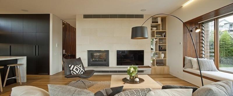 บ้านสามชั้น ตั้งอยู่บนเนินเขา สถาปัตยกรรมร่วมสมัย ในซิดนี่ย์