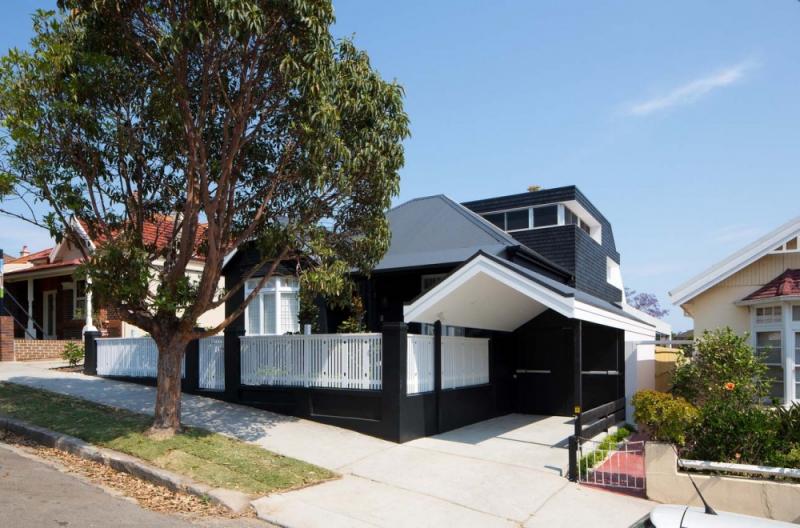 บ้านสวยสองสไตล์ มนต์เสน่ห์แห่งสีดำ black-house