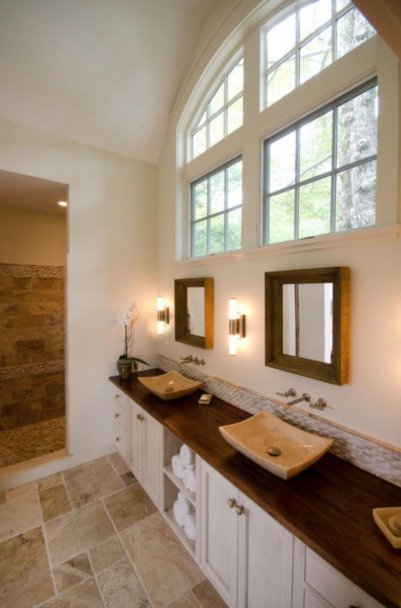 บ้านเก่าสไตล์วิคตอเรียคลาสสิกแบบดั้งเดิมผ่อนคลายสบายๆ กับบ้านคอทเทจ ริมทะเลสาบ