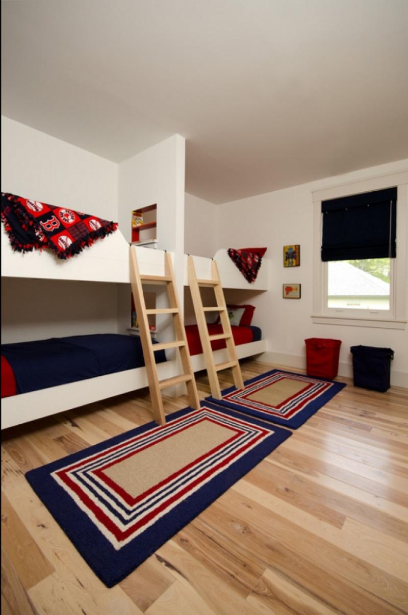 บ้านเก่าสไตล์วิคตอเรียคลาสสิกแบบดั้งเดิมผ่อนคลายสบายๆ กับบ้านคอทเทจ ริมทะเลสาบ