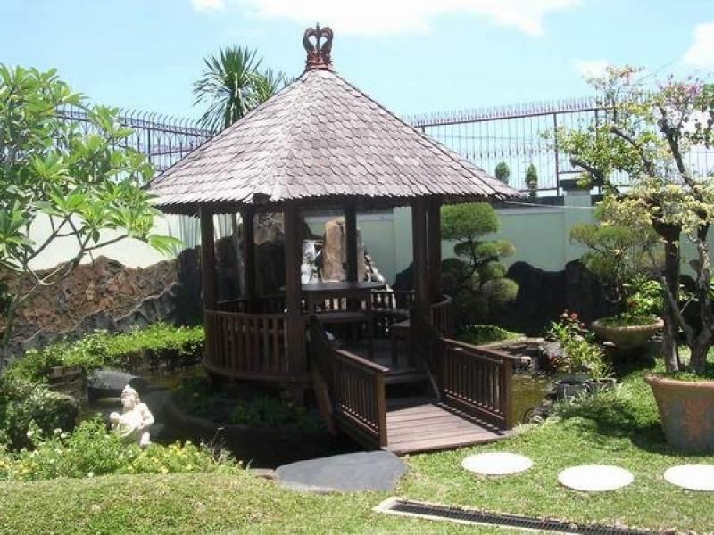 จัดสวนสวย เพิ่มมุมนั่งเล่นด้วยศาลากลางสวนป็นมุมรับแขก