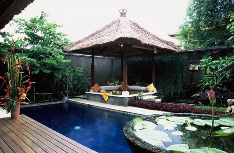 จัดสวนสวย เพิ่มมุมนั่งเล่นด้วยศาลากลางสวนป็นมุมรับแขก