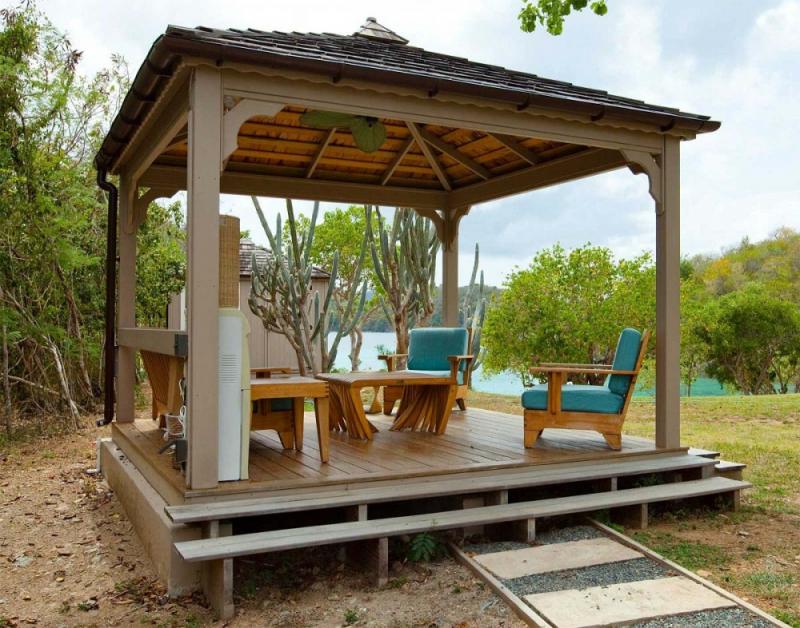 จัดสวนสวย เพิ่มมุมนั่งเล่นด้วยศาลากลางสวนป็นมุมรับแขก