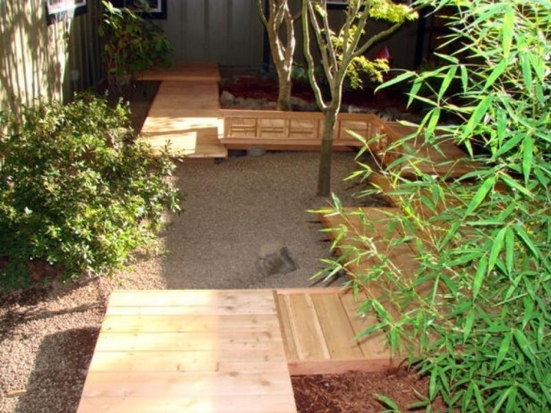 จัดสวนสวย เป็นพื้นที่เปิดโล่งแบบ open space รอบบ้านสไตล์เอเชีย