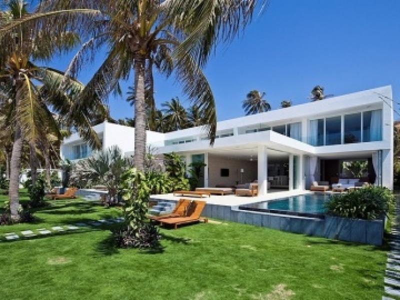 จัดสวนให้ระเบียงขนาดเล็ก ได้สัมผัสกับต้นไม้ใบหญ้าสีเขียวสดในบ้าน