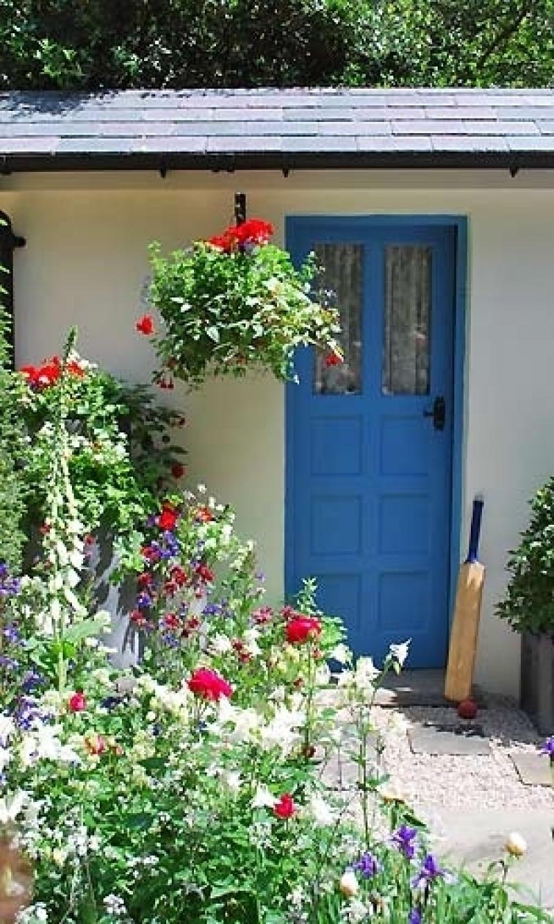 จัดสวนสวย สไตล์อังกฤษ พื้นที่จำกัดหรือขนาดเล็ก