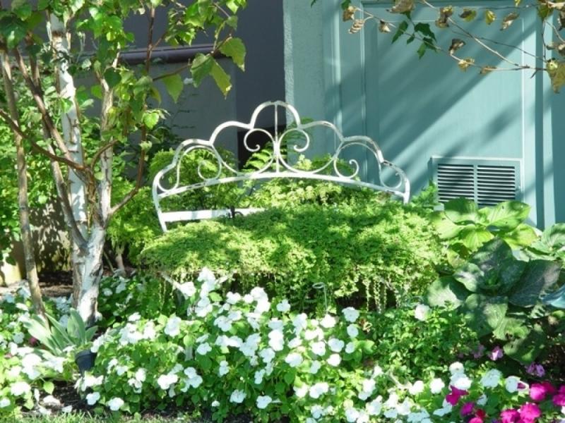 จัดสวนสวย สไตล์อังกฤษ พื้นที่จำกัดหรือขนาดเล็ก