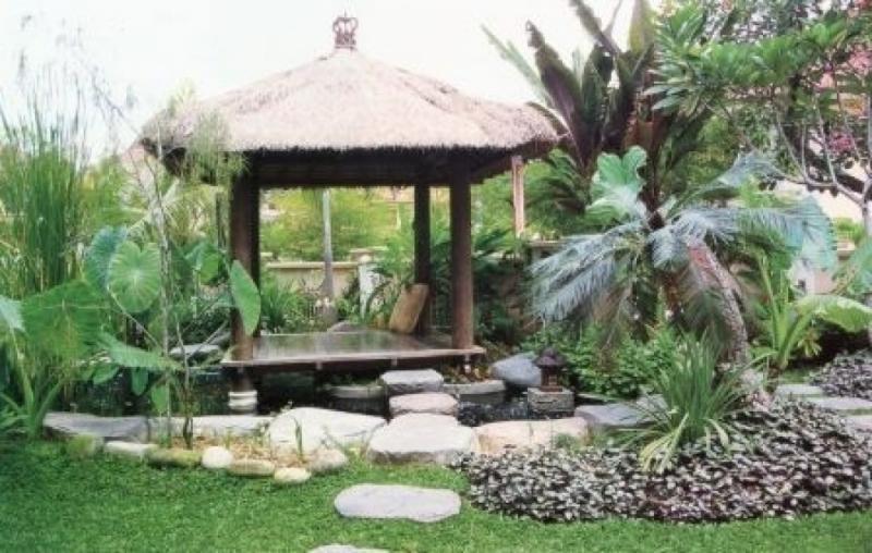 จัดสวนเมืองร้อน เน้นความร่มรื่นเป็นธรรมชาติ สไตล์บาหลี