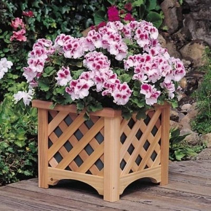 จัดตกแต่งให้สวนสวย การเลือกใช้กระถางใช้ปลูกพืชพรรณต่างๆ