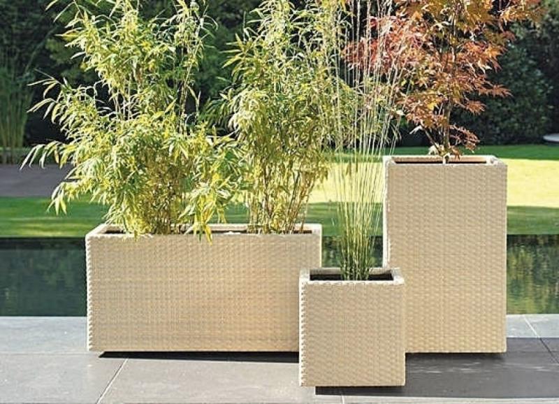 จัดตกแต่งให้สวนสวย การเลือกใช้กระถางใช้ปลูกพืชพรรณต่างๆ