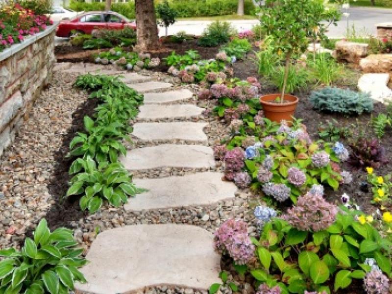 แต่งสวนแบบโมเดิร์นด้วยไอเดียง่ายๆ