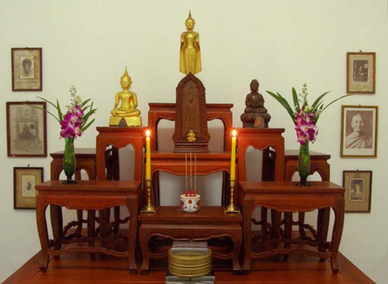 เสริมมงคลบ้านและผู้อยู่อาศัย จัดห้องพระ