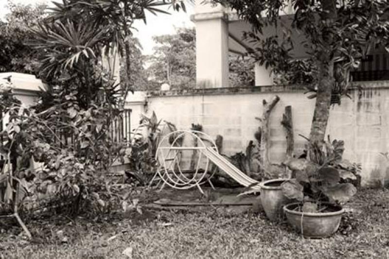 เปลี่ยนพื้นรกๆให้เป็นมุมนั่งเล่นสุดโปรด