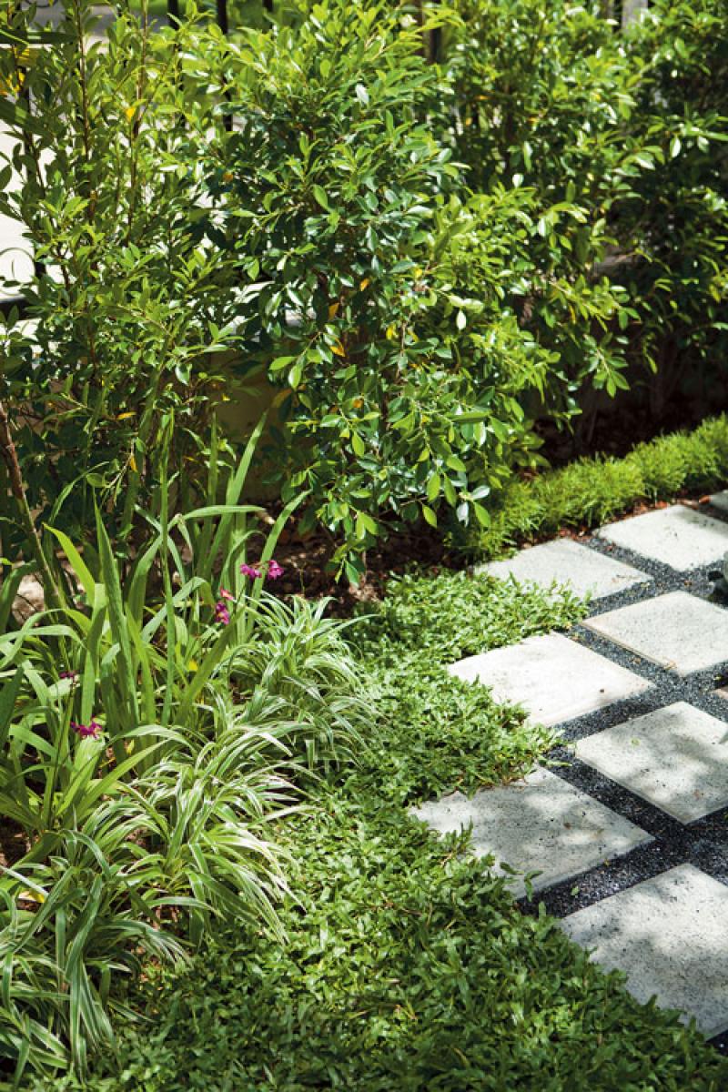 เปลี่ยนพื้นรกๆให้เป็นมุมนั่งเล่นสุดโปรด