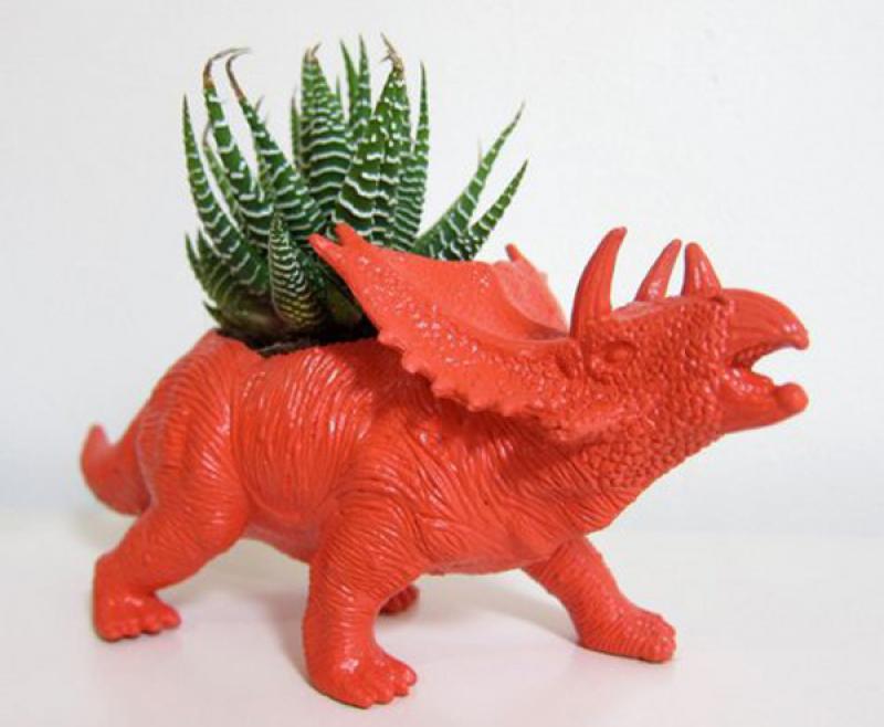 d.i.y. กระถางด้วยตุ๊กตาเก่า