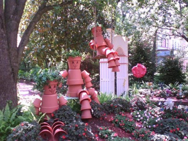 ตกแต่งสวนสวย ให้มีชีวิตชีวา ด้วยตุ๊กตาดินดอกไม้