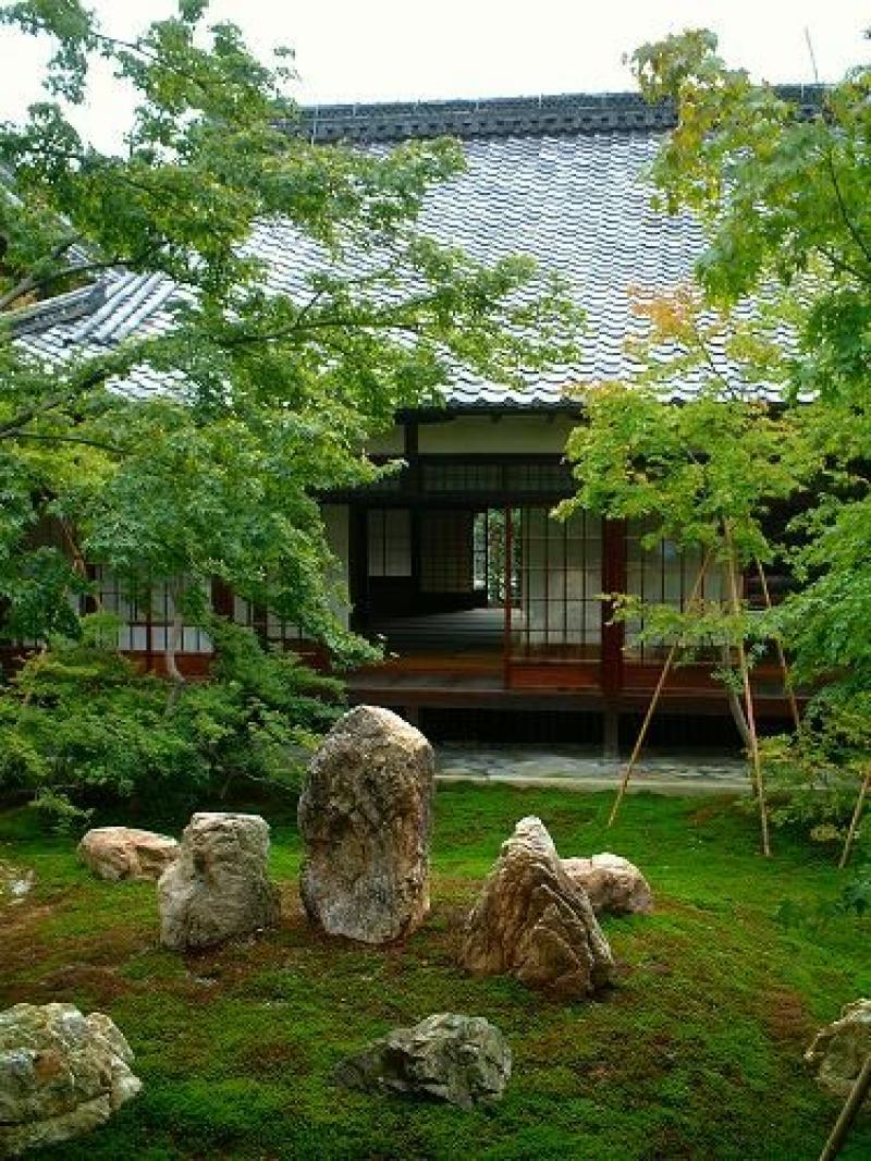 สวนสวนสไตล์ญี่ปุ่น