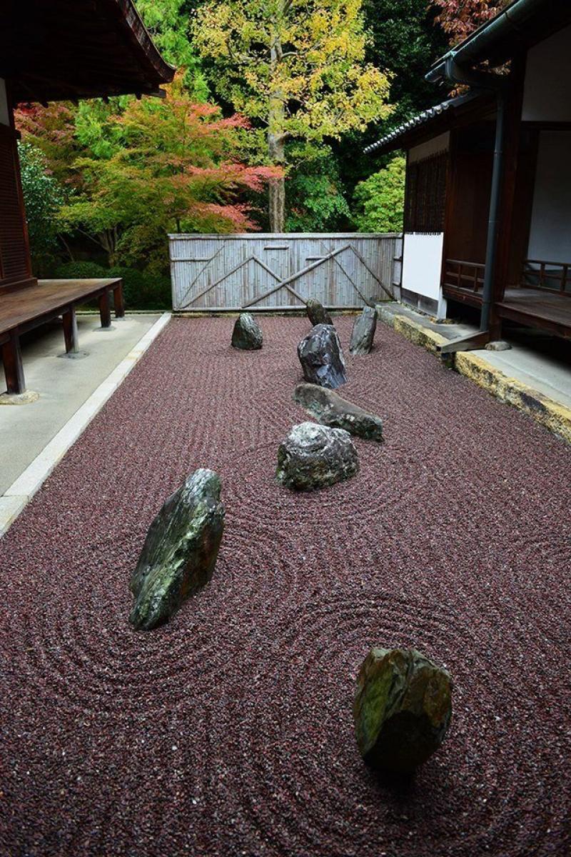 สวนสวนสไตล์ญี่ปุ่น