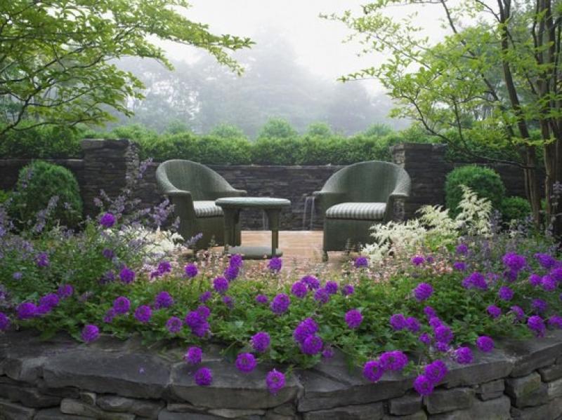 ออกแบบสวนสวย สำหรับคนชอบสีม่วง