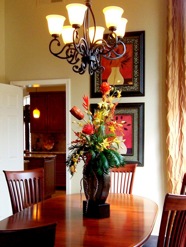 การแต่งโต๊ะอาหาร