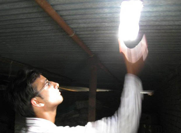 ทำหลอดไฟจากน้ำยาล้างจาน DIY