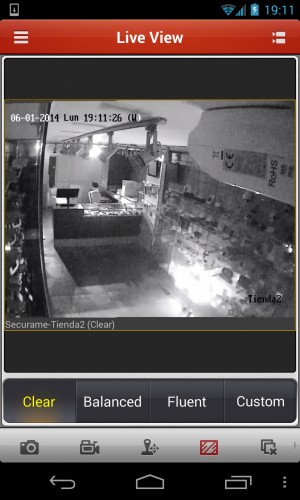 อุปกรณ์ควบคุมบ้านอัจฉริยะด้วยสมาร์ทโฟน