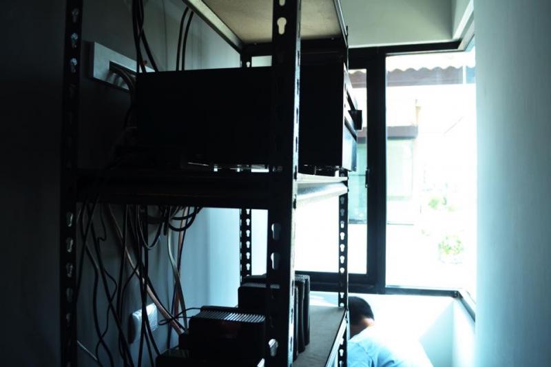 เนรมิตสตูดิโอกึ่งโรงหนังในบ้านครับ