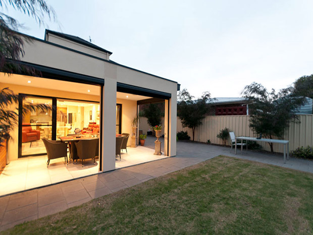 เนรมิตพื้นที่หลังบ้าน เป็นมุมพักผ่อนในสไตล์คุณ