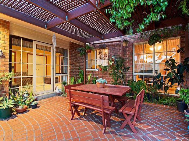 เนรมิตพื้นที่หลังบ้าน เป็นมุมพักผ่อนในสไตล์คุณ