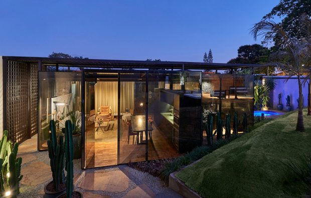 บ้านกระจก สมัยใหม่ ดูดีจริงๆ Glass House