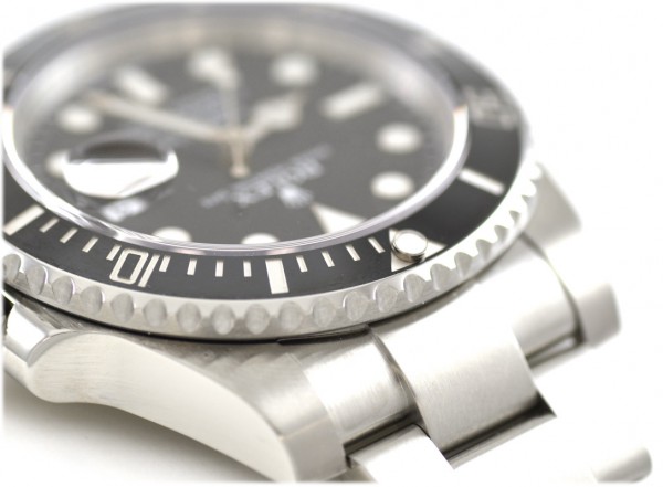 เปรียบเทียบ Rolex Submariner 116610 vs 16610 (EN)