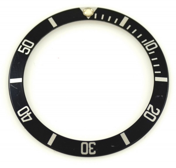 เปรียบเทียบ Rolex Submariner 116610 vs 16610 (EN)